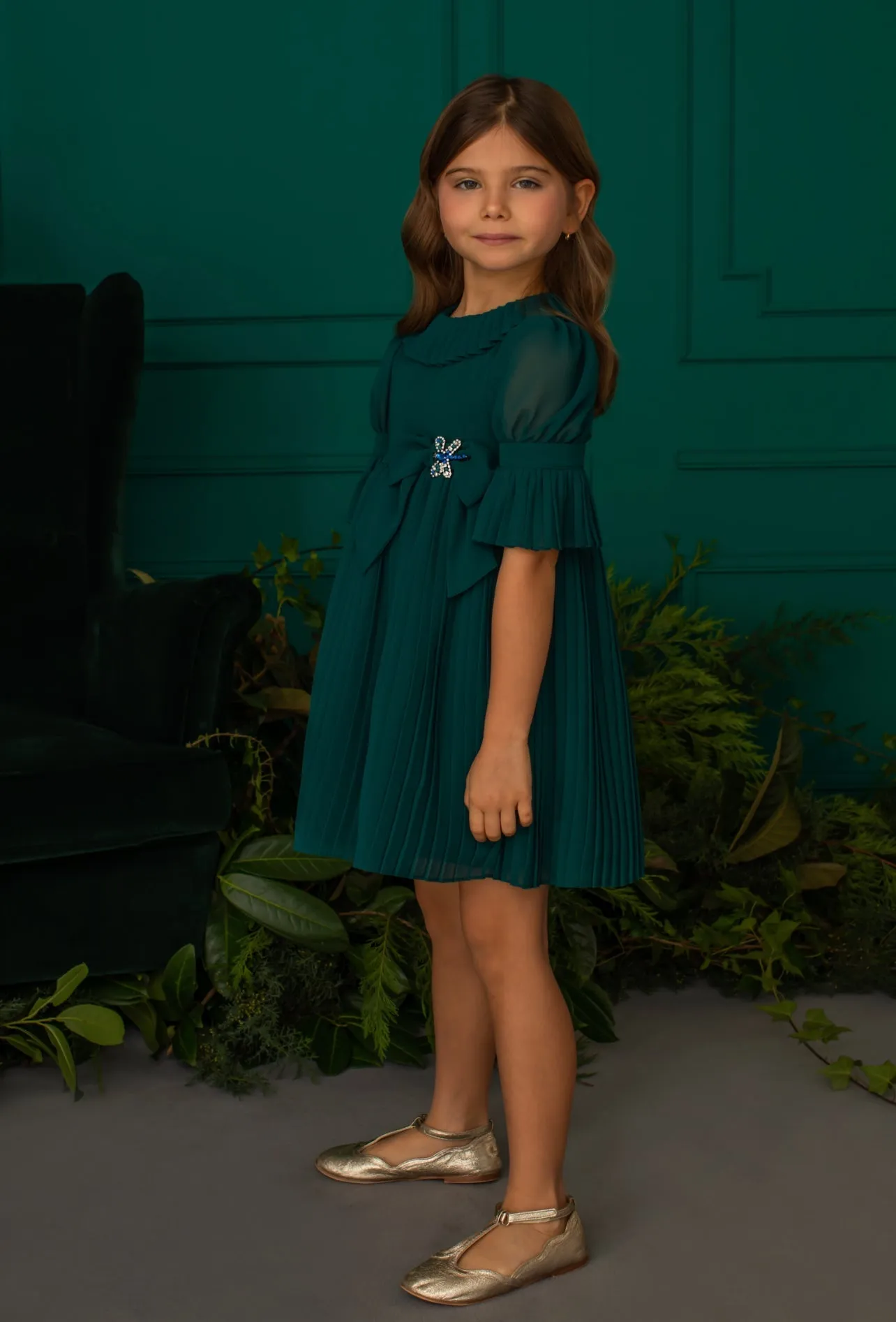 Beautiful Emerald Green chiffon dress with Bow details.Beautiful,