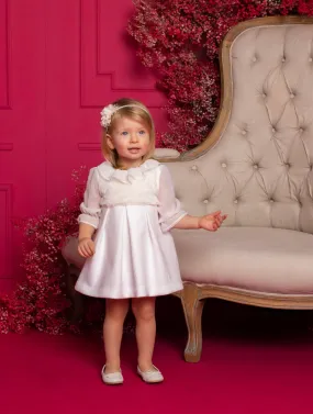 Beautiful White faux fur chiffon dress with ruffle neck details.