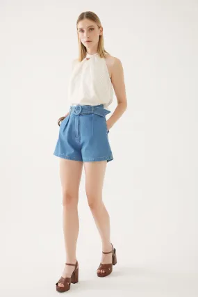 Belted Casual Shorts Model with Jean Appearance
