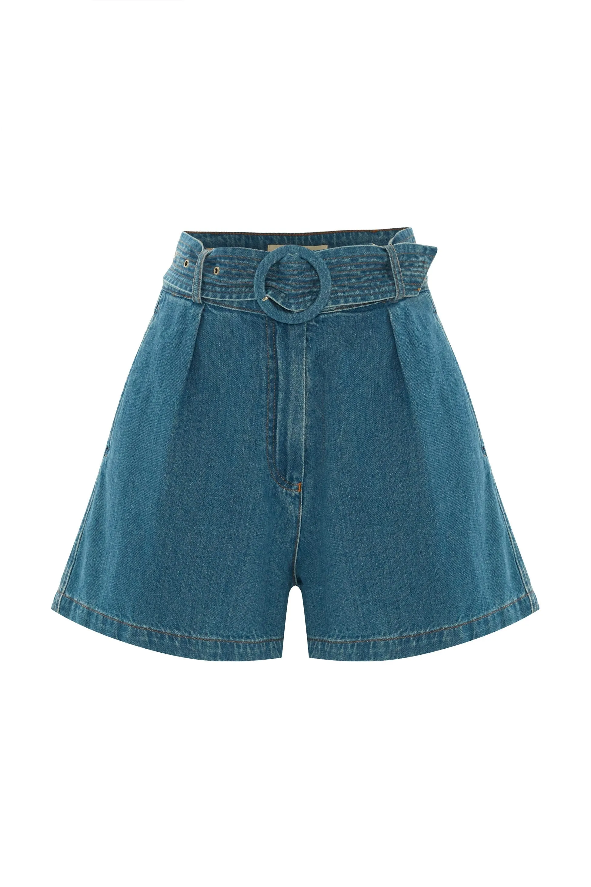 Belted Casual Shorts Model with Jean Appearance