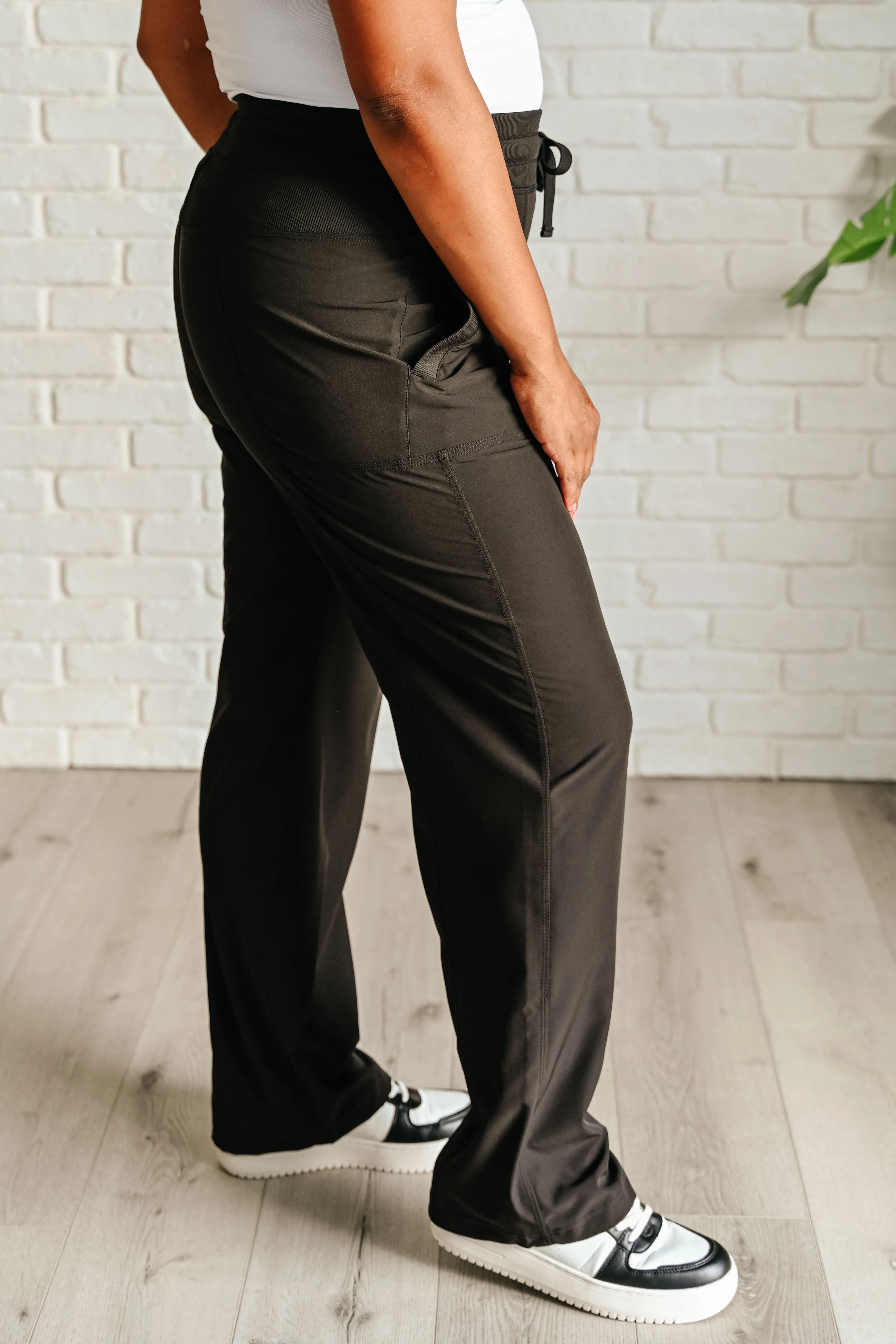 Comfy Style Drawstring Joggers - Black
