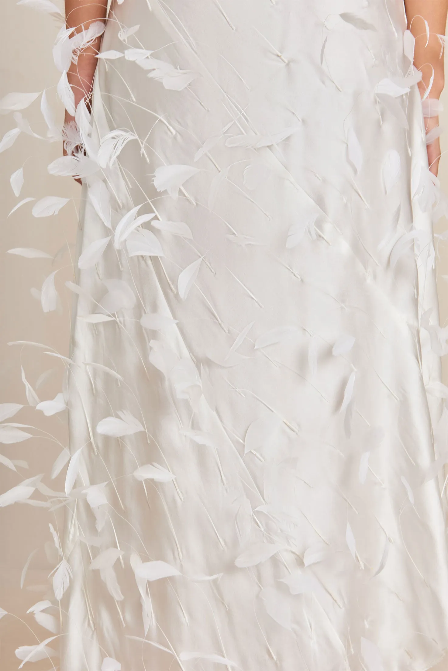 HALLE DRESS - OFF WHITE