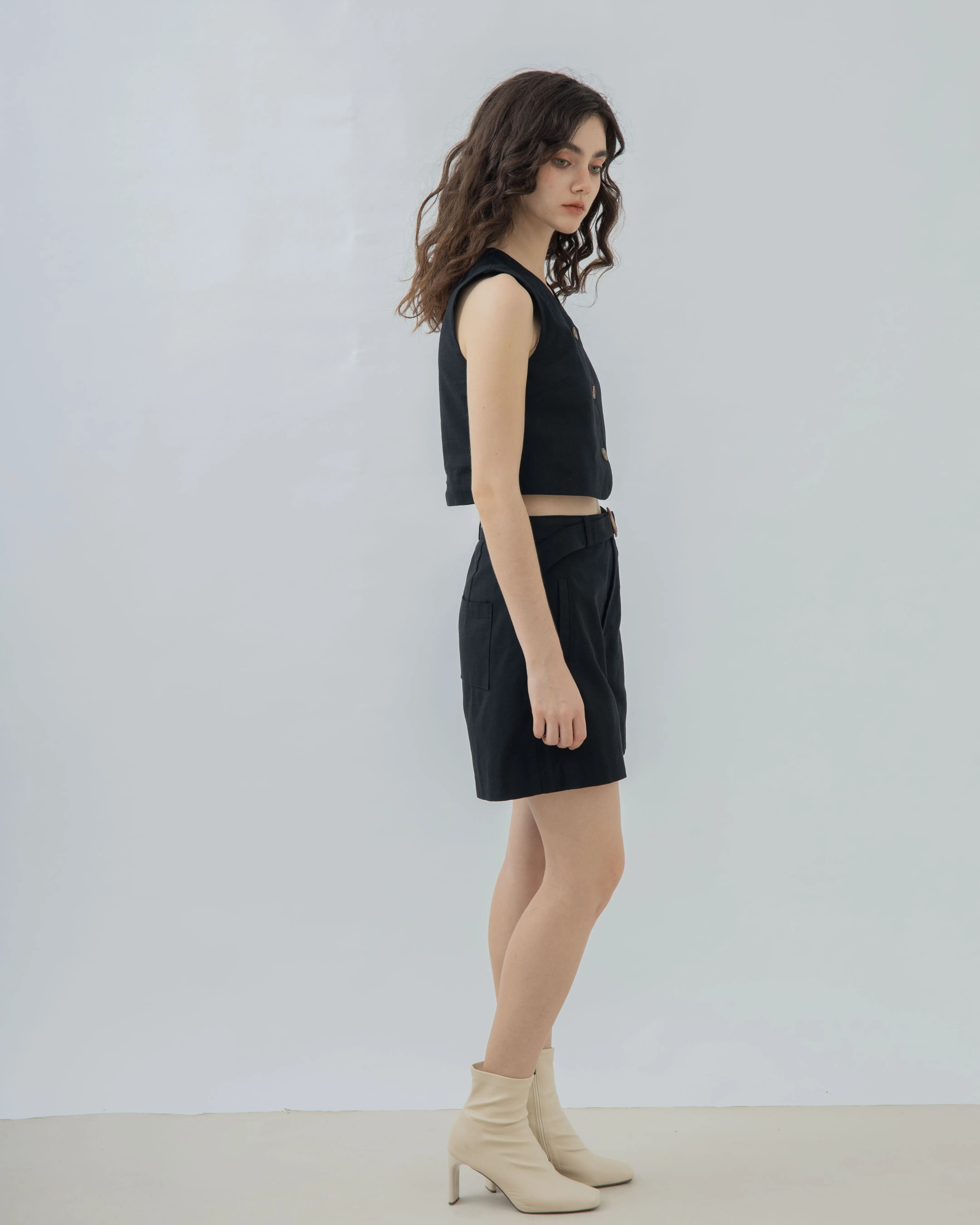 Lino Cotton Belt Shorts (Black)