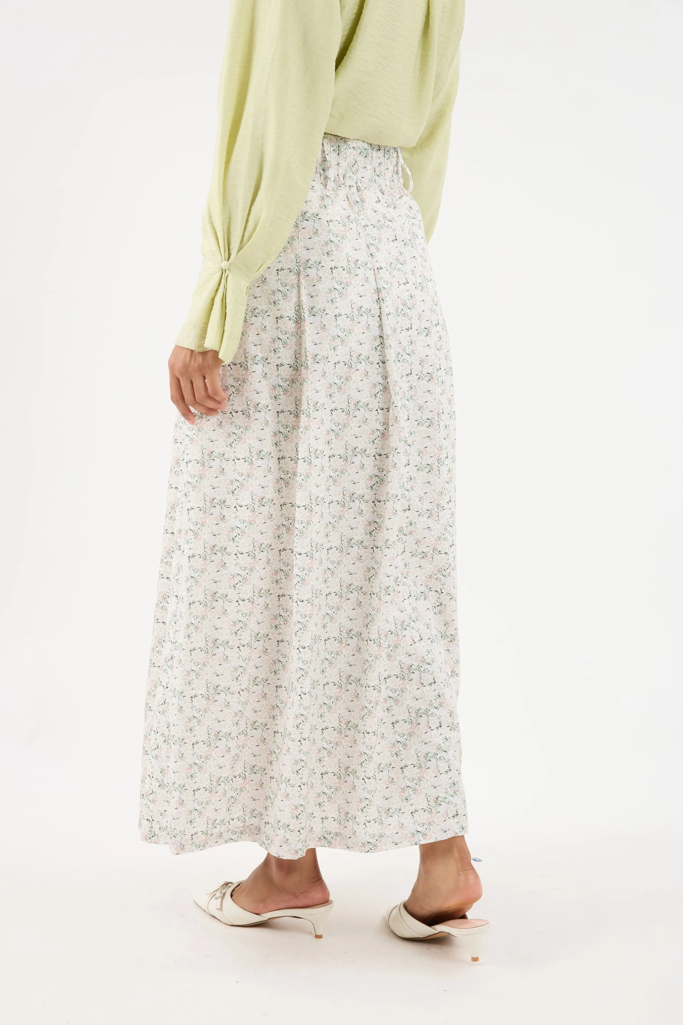 Mekar Off-White Pleated Skirt