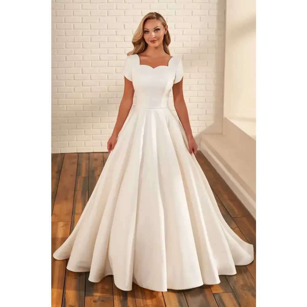 MOD221 by Mon Cheri - SAMPLE SALE