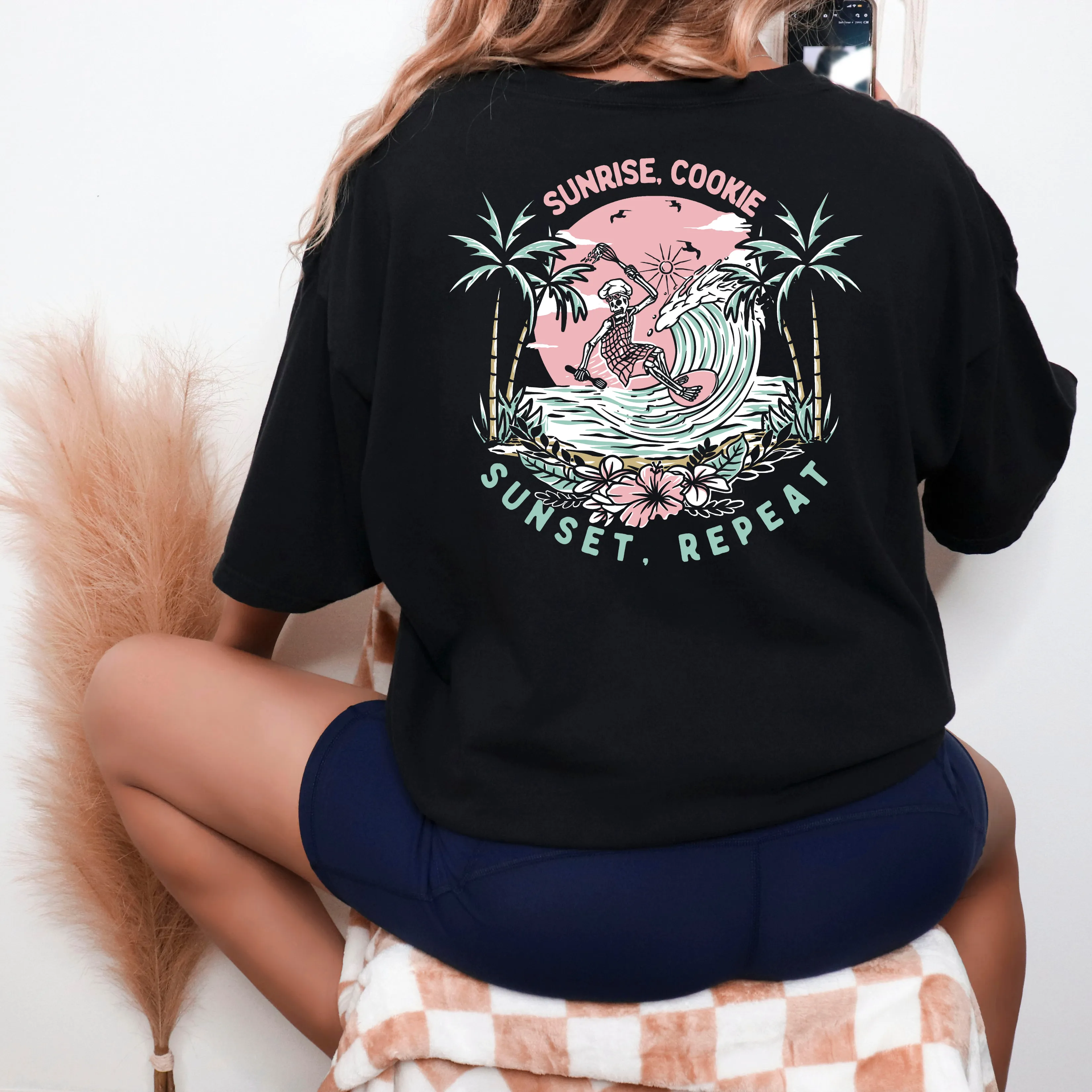 Surf Skelly [pocket & back design] - T-Shirt