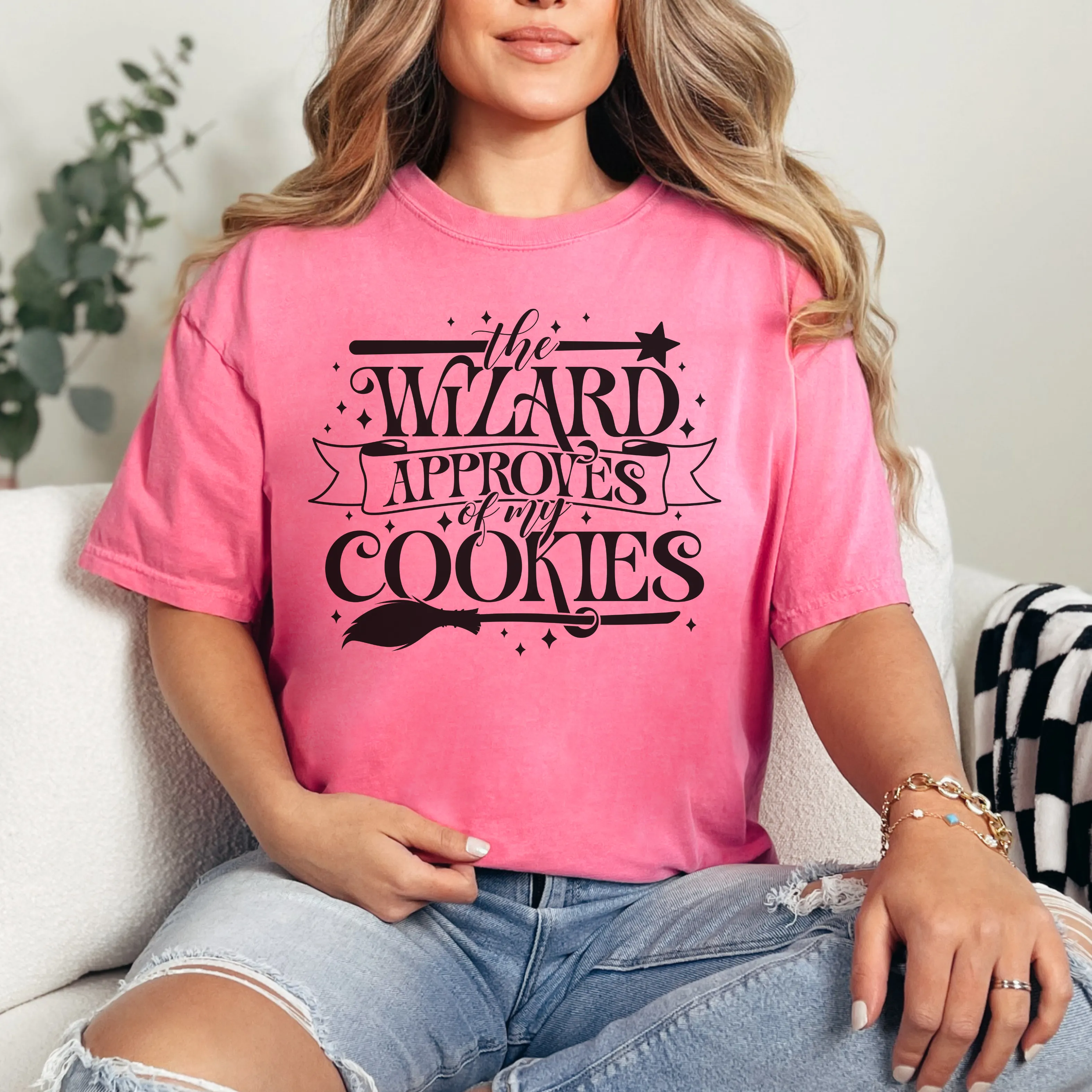 The Wizard Approves Of My Cookies  - T-Shirt