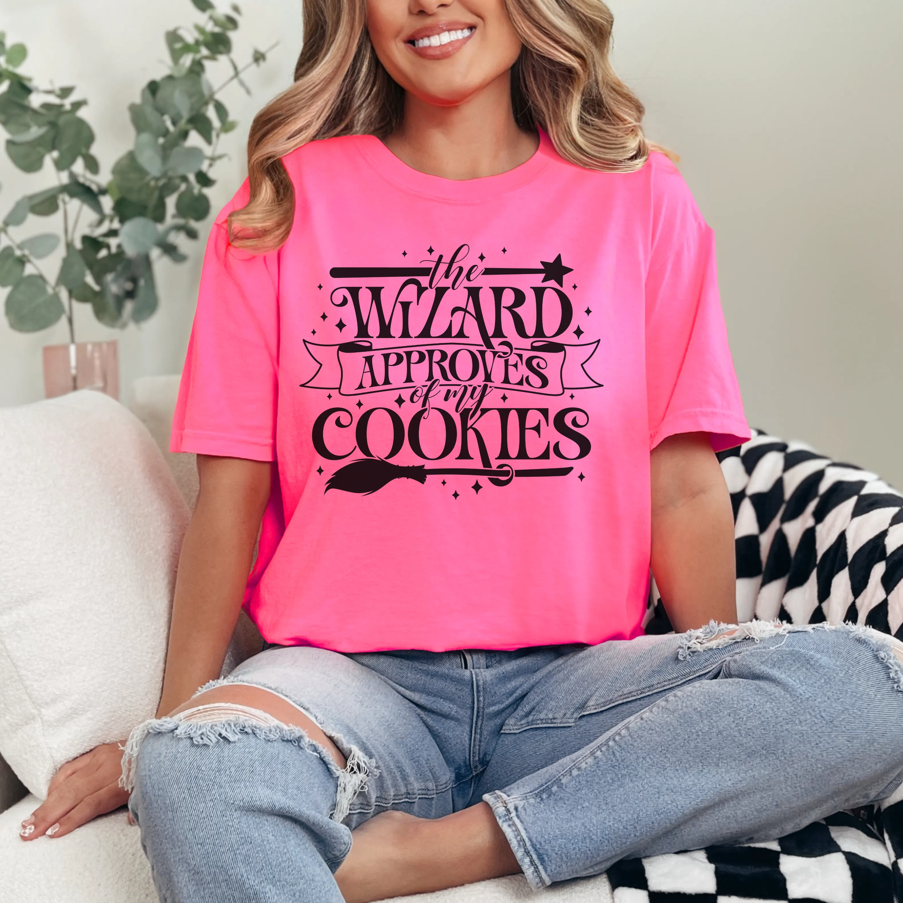 The Wizard Approves Of My Cookies  - T-Shirt