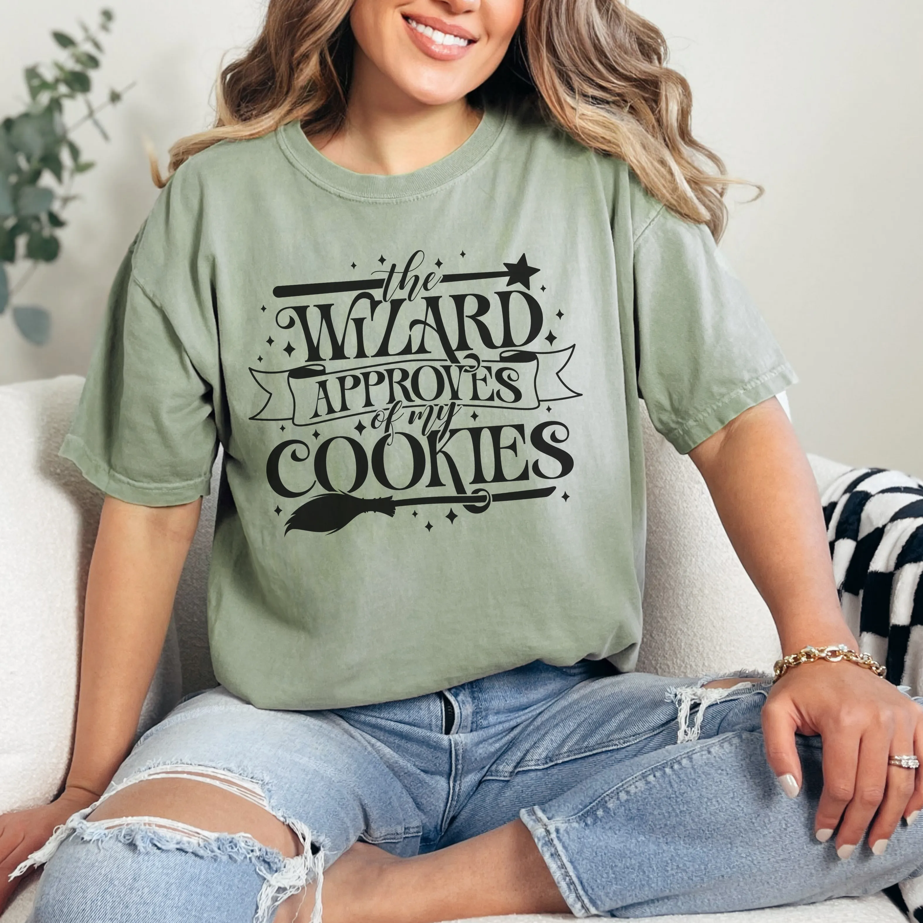 The Wizard Approves Of My Cookies  - T-Shirt