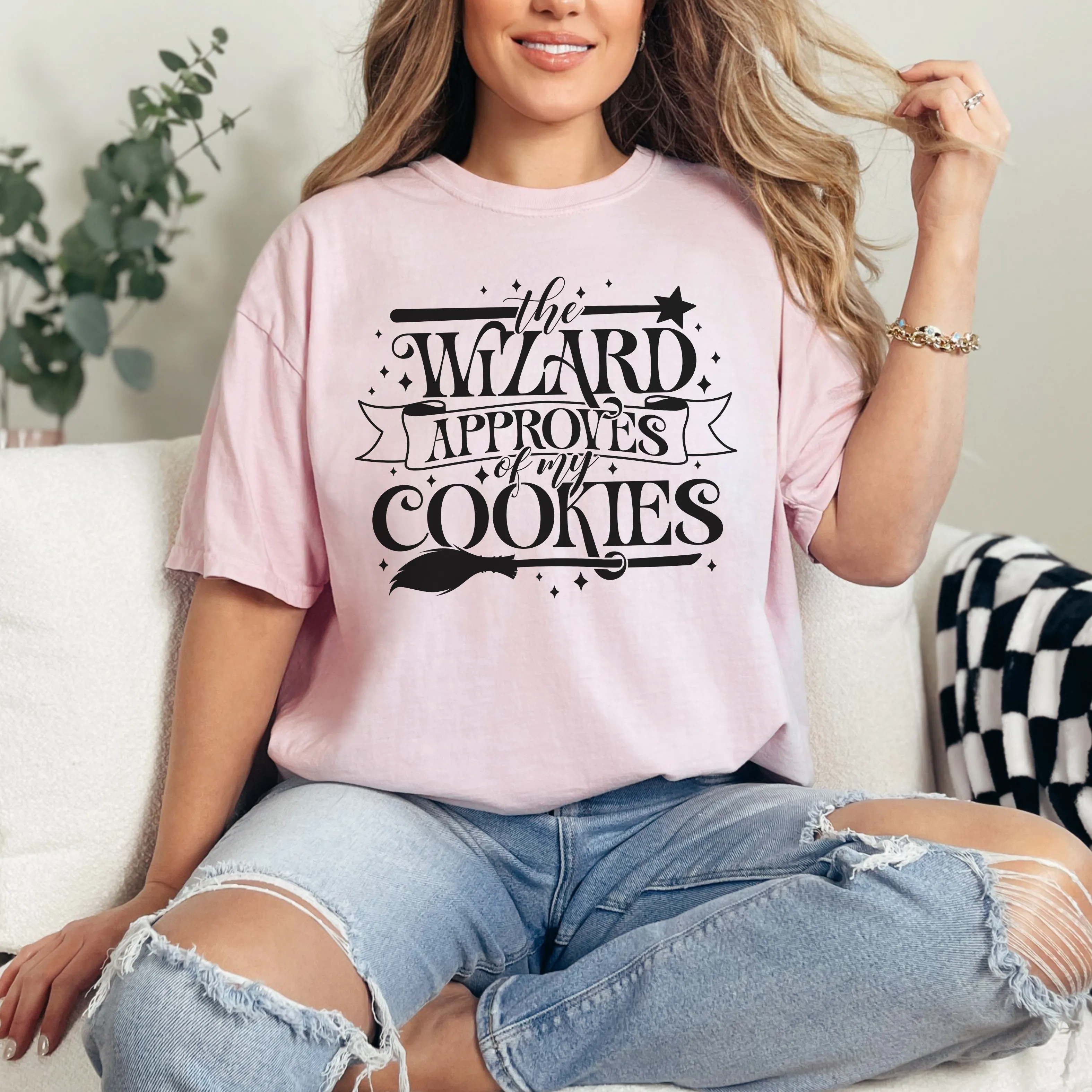 The Wizard Approves Of My Cookies  - T-Shirt