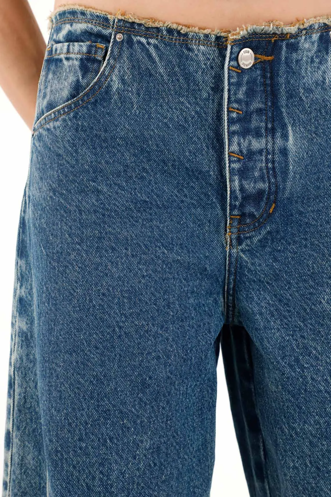 Women's Mid Tone Low Rise Horseshoe Jeans